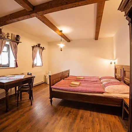 招待所 老客栈膳食公寓酒店 Banská Štiavnica